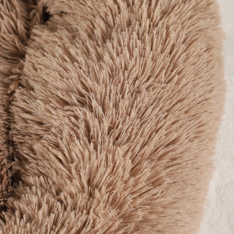 Flauschiges Hundepfoten Bettchen